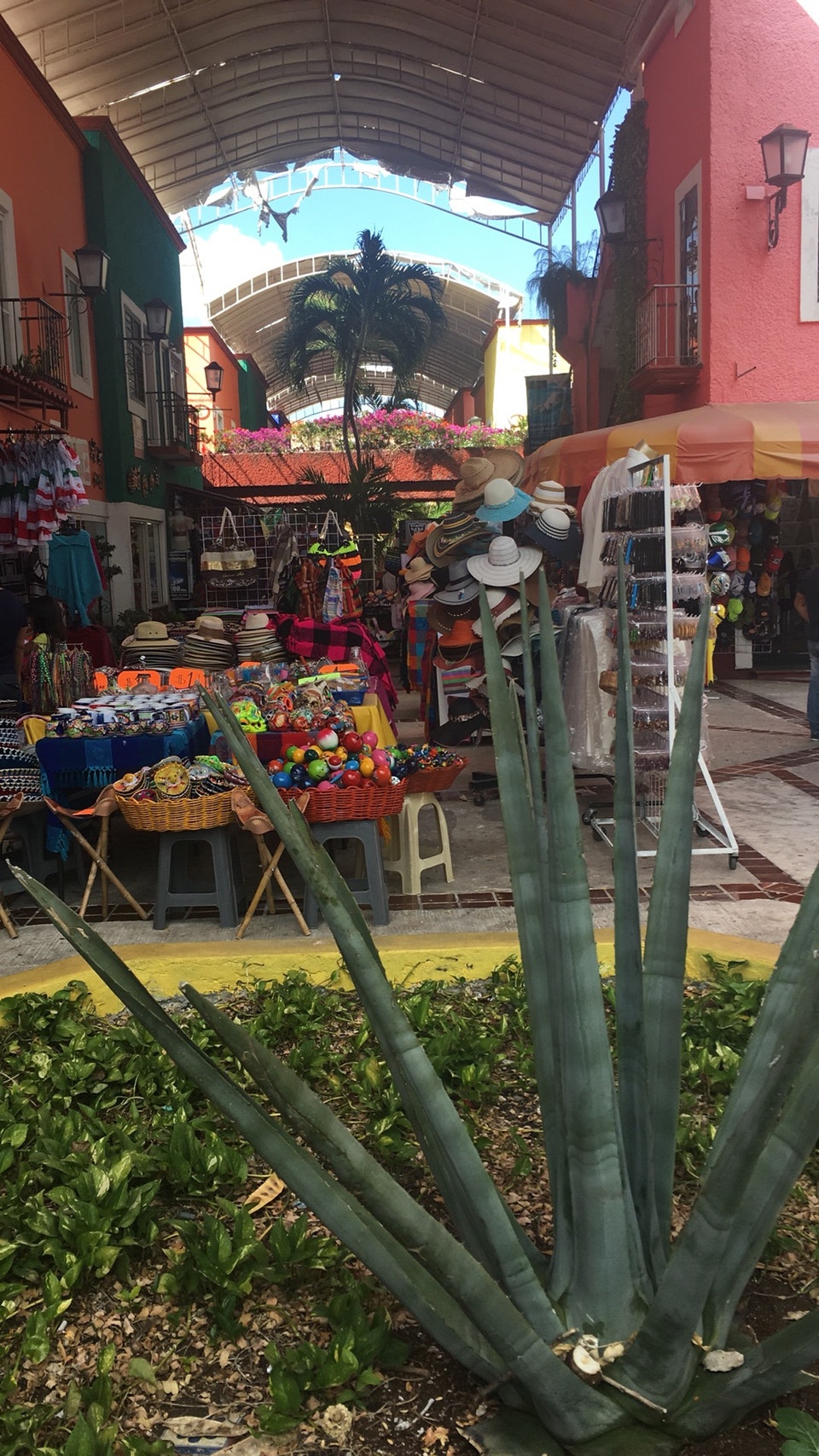 Plaza Bonita Cancun souvenirs